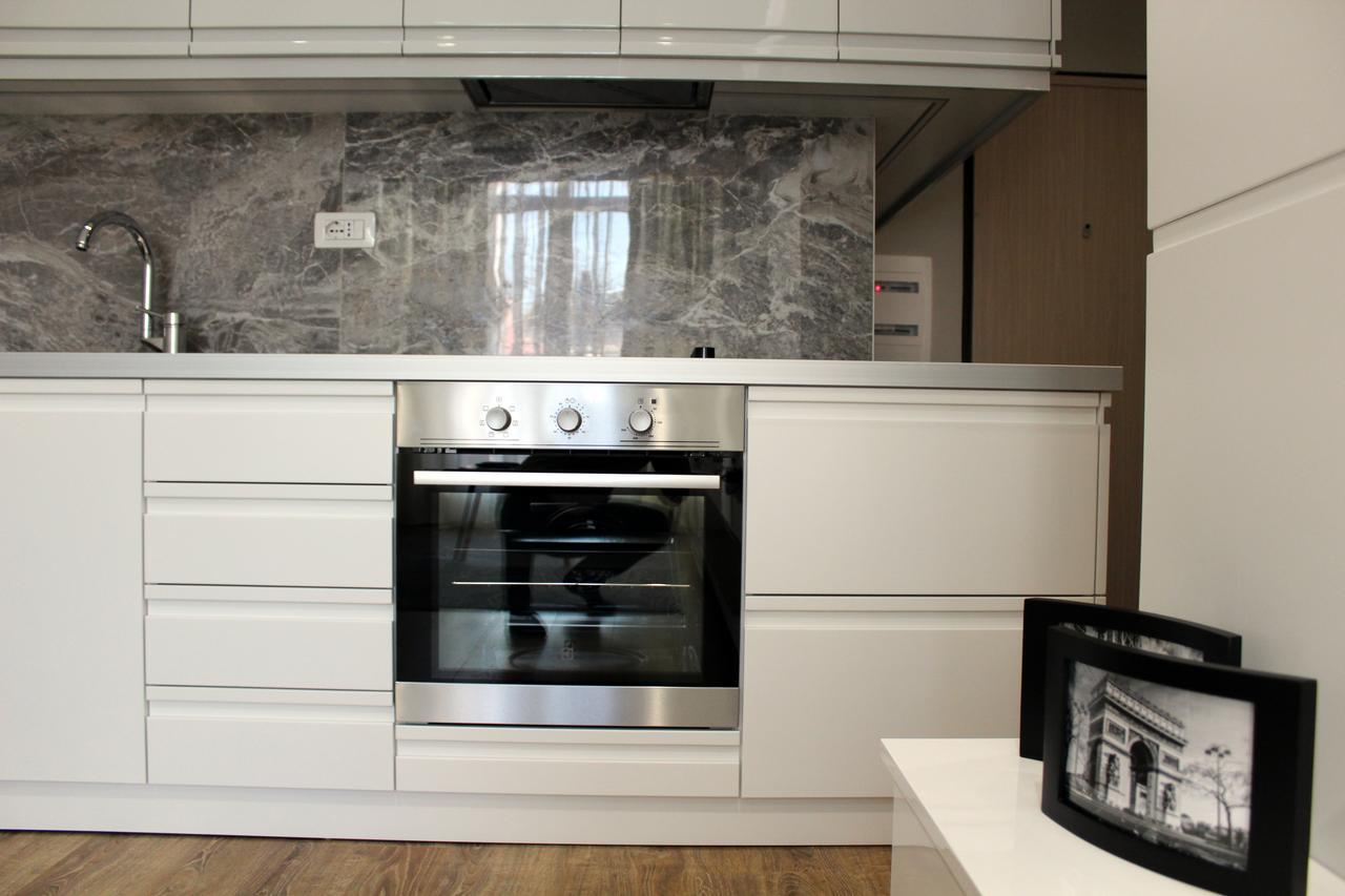 Fleur Apartment Tiranë Eksteriør bilde